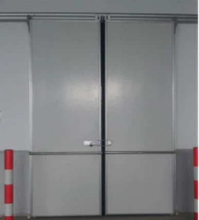 Sliding cold storage door Sliding cold storage door